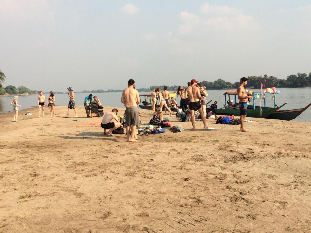 Riverside Bungalow Hotel Don Det Bagian luar foto